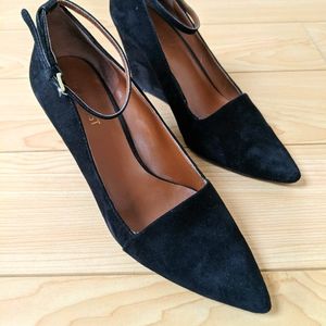 Nine West wedge block heels w/ankle strap